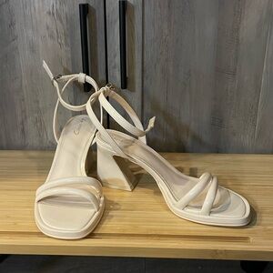 Sam Edelman Circus Hartlie Women's Beige Strappy Heels